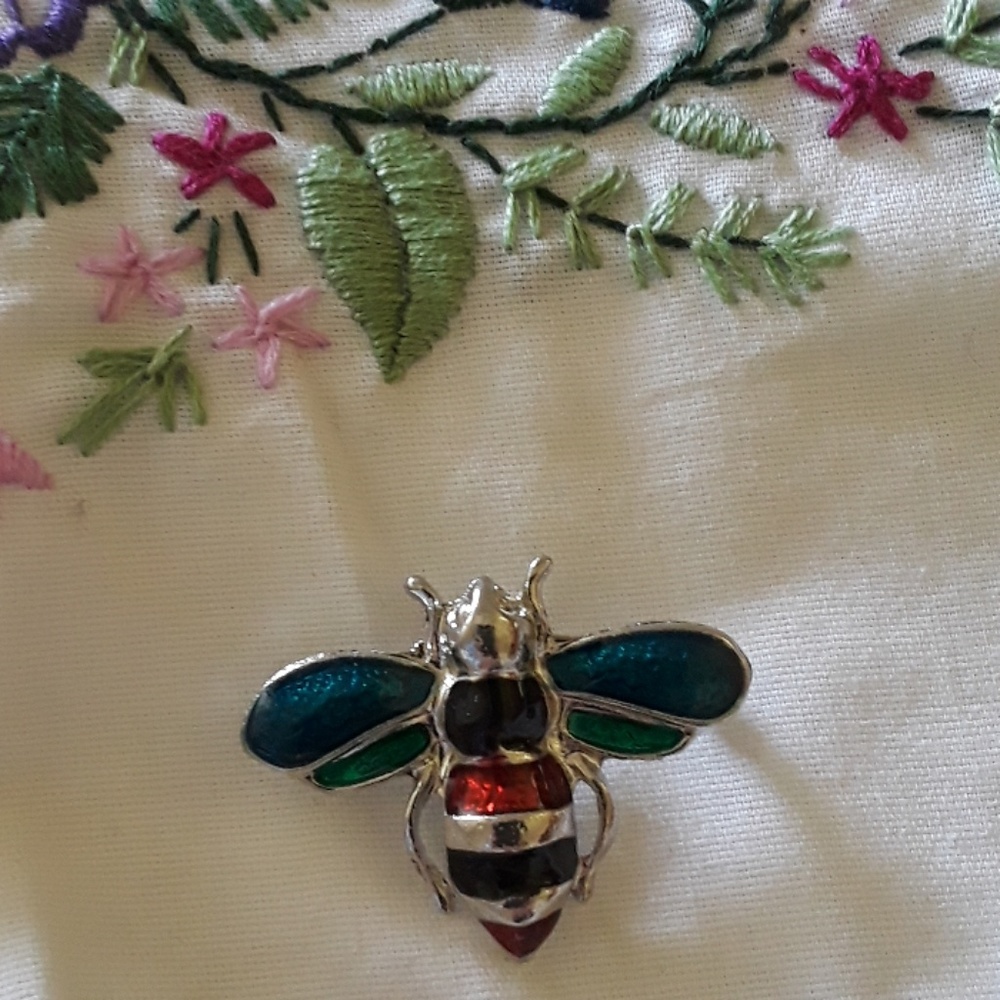 Bumblebee Brooch